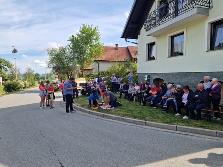 Modrič AED